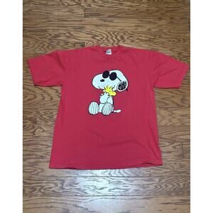 Vintage Peanuts Unisex Adult Red Snoopy "Joe Cool" Short Sleeve T-Shirt, Size L